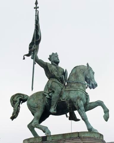 Estatua de Godofredo de Bouillon en Bruselas